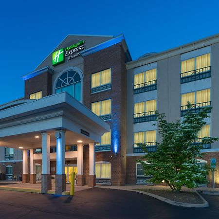 Holiday Inn Express Hotel & Suites Woodbridge, An Ihg Hotel Екстериор снимка