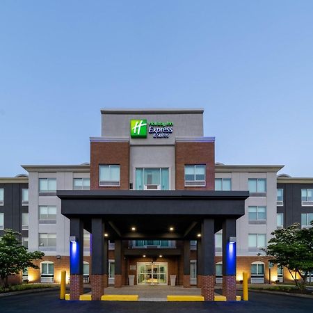 Holiday Inn Express Hotel & Suites Woodbridge, An Ihg Hotel Екстериор снимка