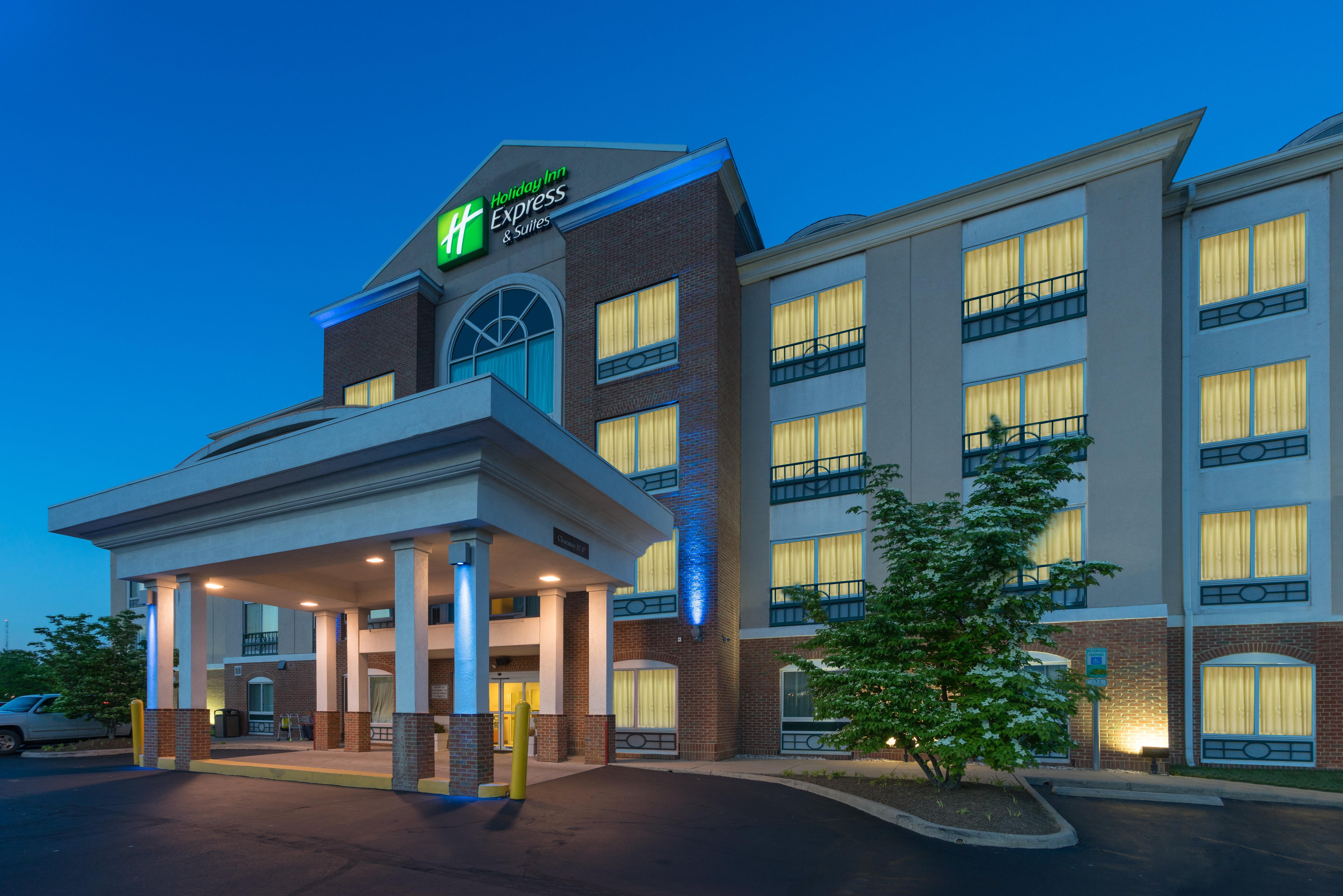 Holiday Inn Express Hotel & Suites Woodbridge, An Ihg Hotel Екстериор снимка